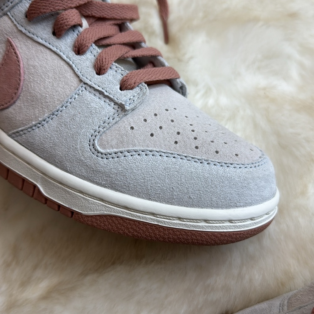 Nike Dunk Low “Fossil Rose” - Picture 3 of 4